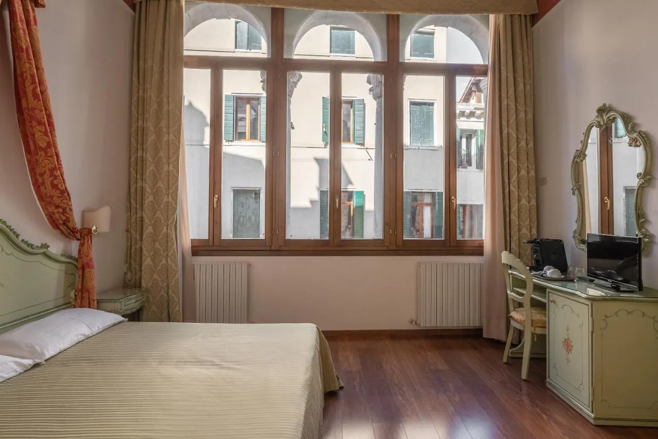 Hotel Al Sotoportego Venice Italy