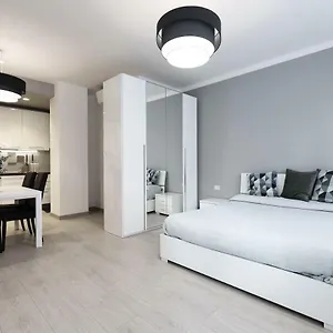 Center - Porta Romana Apartment Milan